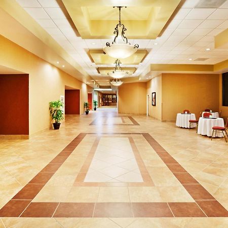 Holiday Inn Johnson City By Ihg Exterior photo