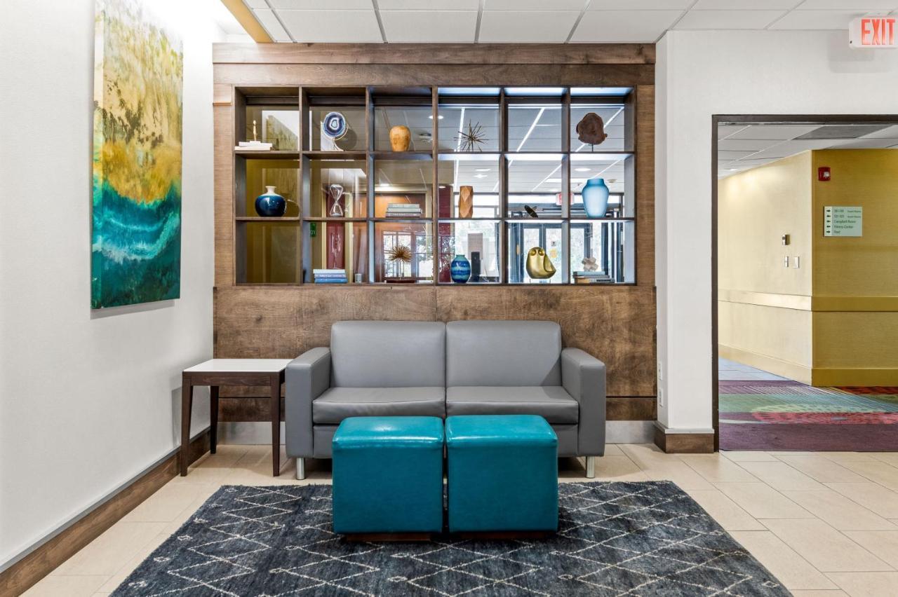 Holiday Inn Johnson City By Ihg Exterior photo