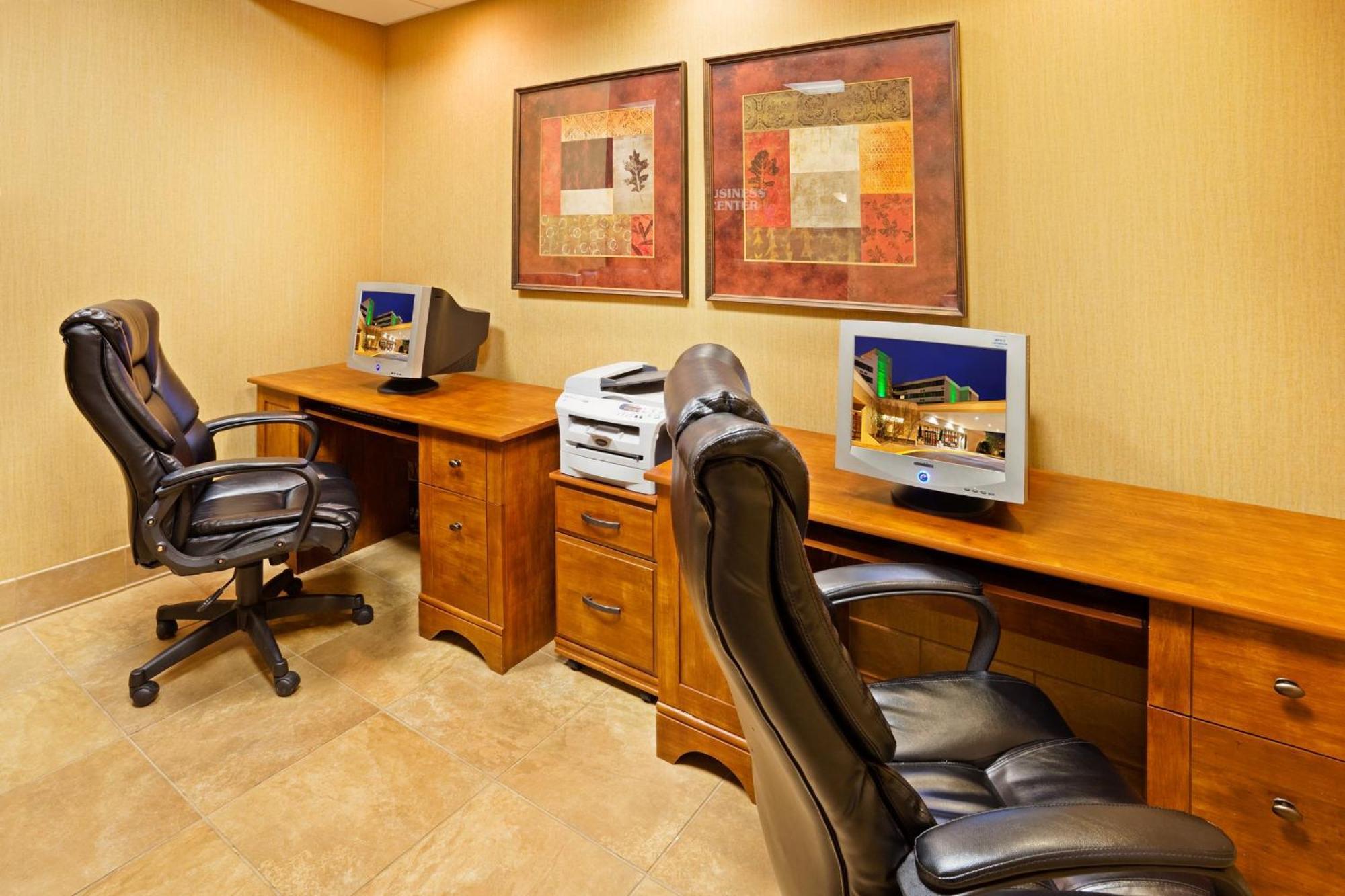 Holiday Inn Johnson City By Ihg Exterior photo